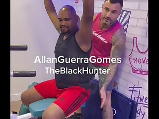 Fui dar aula de preparo f&iacute;sico para artes marciais &lpar;luta&rpar; para meu aluno safado e acabou na sauna